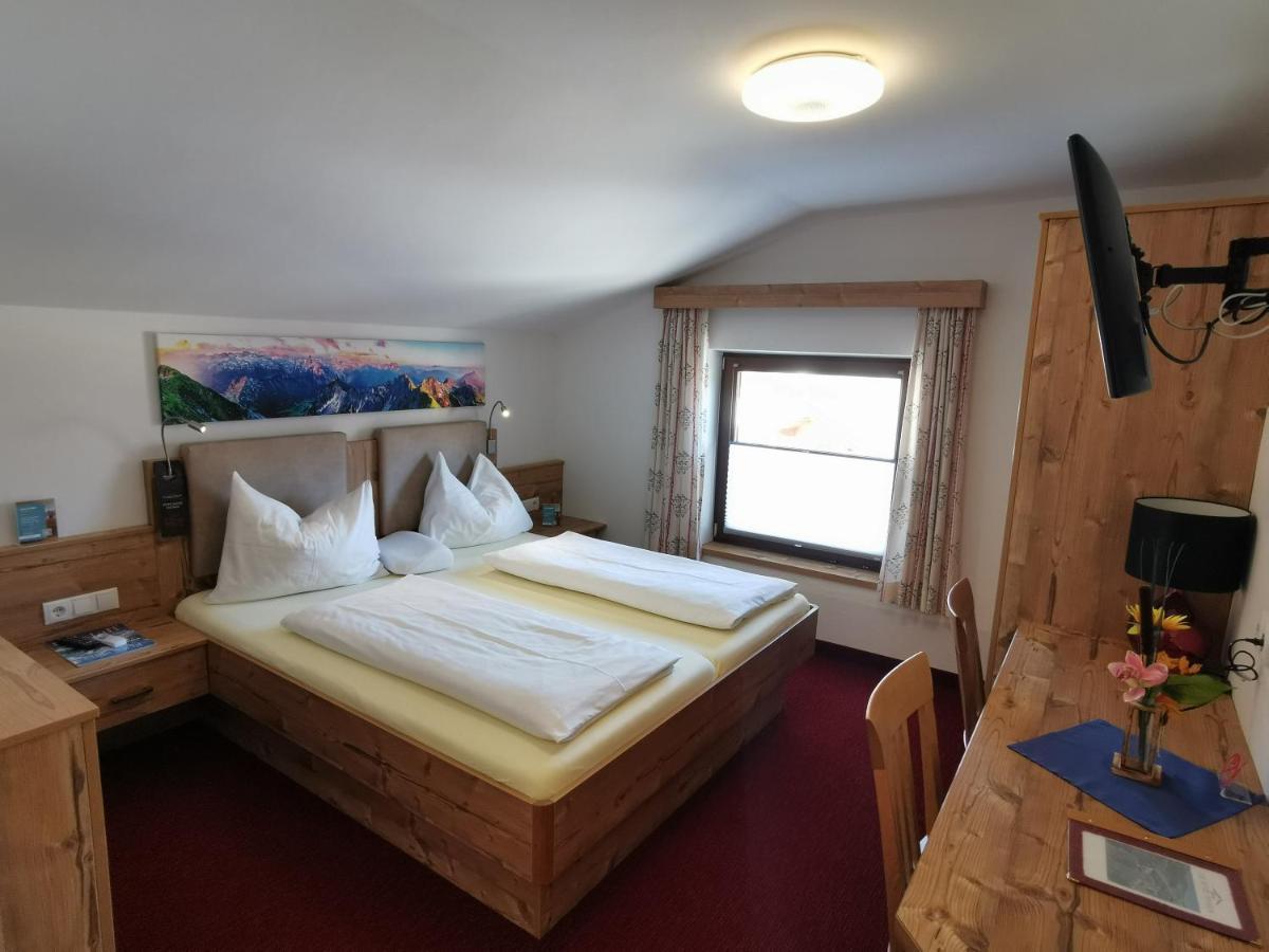 Oberauer Wagrain - Die Eco Familien Hotelpension B&B Esterno foto